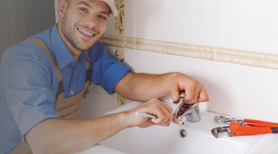 Professional clogged drains services in Aledo, IL